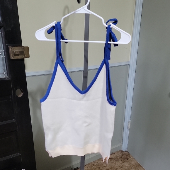 NWOT Miss Sparkling White and Blue Smiley Face Knit Tank Top Woman Size XL - Picture 6 of 6